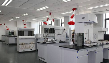 Automatic instrument alarm detection in an unmanned production workshop
